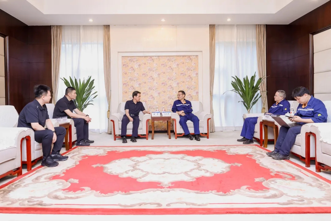 ɽ��ú������ú�����۹�˾��ί��ǡ����³�Ѧ��һ�е������Ӽ��Ź���